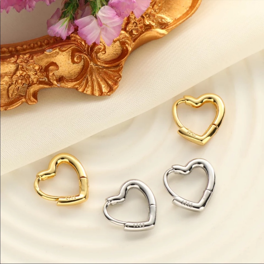 NEW 925 STERLING SILVER HOOP EARRINGS, NICE EARRINGS, CUTE EARRINGS - Picture 4 of 7